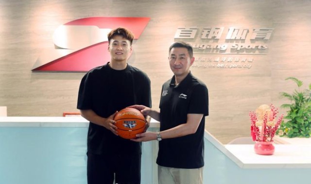 足球投注活动-北京男篮注册16人：赵睿3年C类合同加盟 方硕&amp;amp;翟晓川&amp;amp;丘天续约