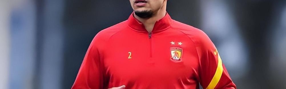 足球投注活动-意外！球迷越不看好他俩踢申花主力，斯卢茨基越要坚持让两人首发