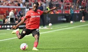 勒沃库森CEO：弗林蓬合同有解约金条款，但我们尚未收到转会消息