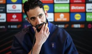 阿莫林：两次胜曼城若总结就是运气 引援并非要大牌而是符合理念