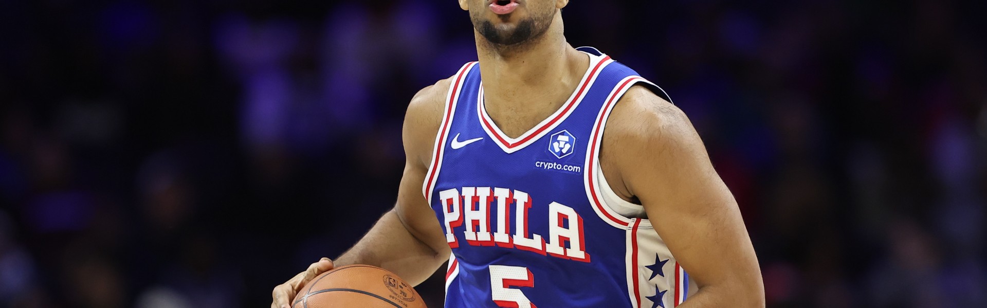 直播入口-末节14分收比赛！格莱姆斯22中11&amp;8罚全中砍下31分3抢断！