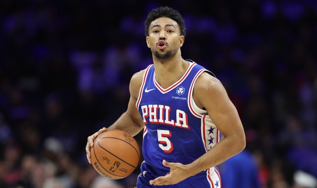 直播入口-末节14分收比赛！格莱姆斯22中11&amp;8罚全中砍下31分3抢断！