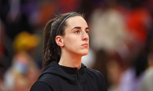 五大联赛-詹姆斯：18岁进NBA多少人希望我失败 有类似经历&amp;全力支持克拉克