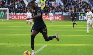 意甲2025-都体：尤文想把穆阿尼租约延长至世俱杯结束，正在和巴黎谈