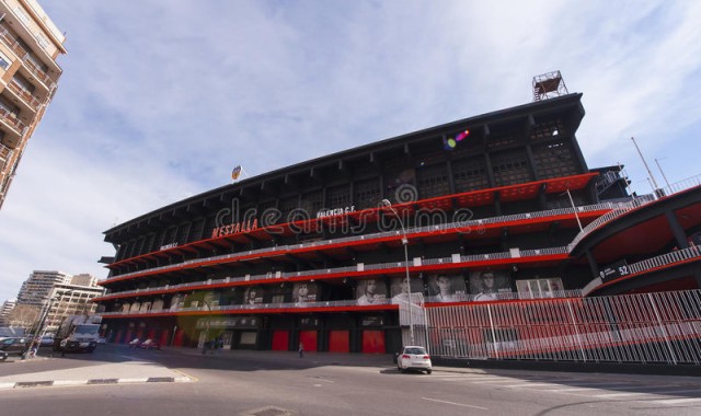 直播入口-每报：瓦伦西亚借新球场配套用地出让提升薪资额度